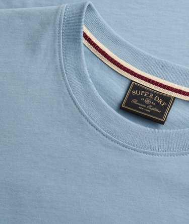 Camiseta con Logo Bordado Essential Company Image 7