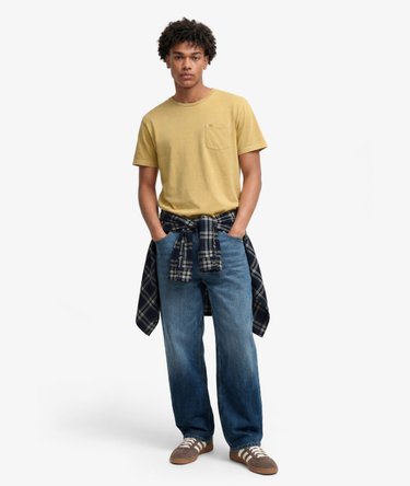 Classic Cotton Linen Pocket T-Shirt Image 3