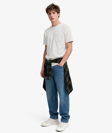 Classic Cotton Linen Pocket T-Shirt Image 3