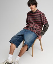 Stribet T-shirt i Oversized Pasform