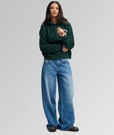 Athletic Essential Applique Cropped Hoodie Image 3