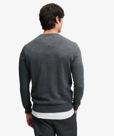 Essential Leichtgewichtiger Pullover aus Wollmischung Image 5