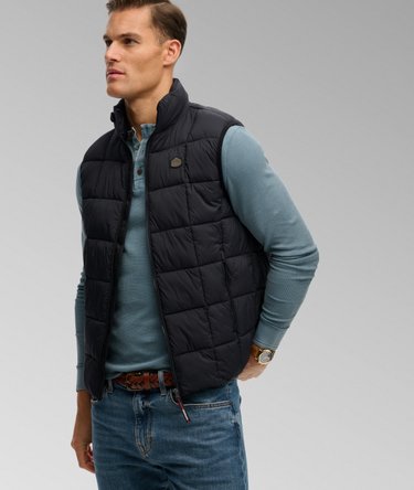 Box Quilt Fuji Lite Gilet Image 3