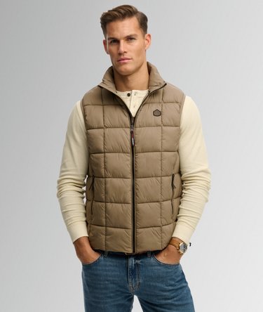 Box Quilt Fuji Lite Gilet Image 5