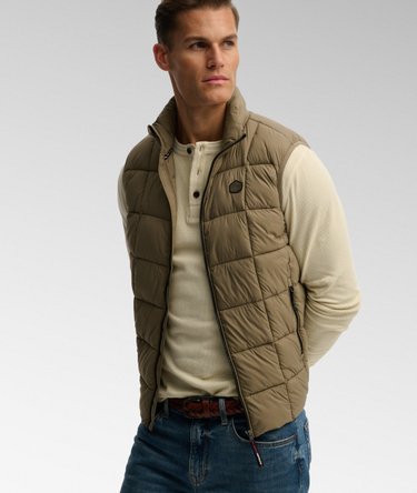 Box Quilt Fuji Lite Gilet Image 1