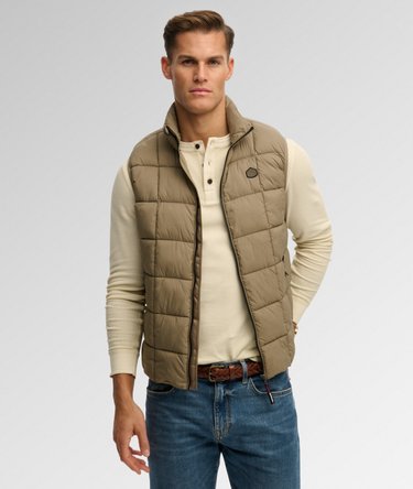 Box Quilt Fuji Lite Gilet Image 2