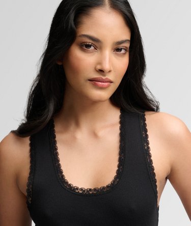 Vintage Lace Trim Vest Image 4