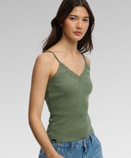 Essential Camisole med Blondekant