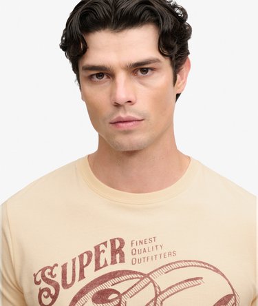 Heritage Script T-paita Rento Istuvuus Image 4