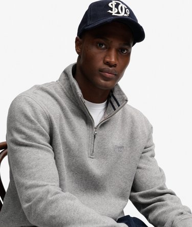 Essential Serif Logo Half Zip Sweater Relaxed Pasvorm Image 1