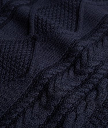 Robe en maille torsad&eacute;e ample Image 6