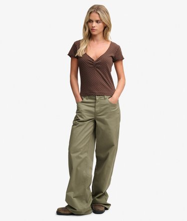 Athletic Essentials Top mit schmaler Passform Image 3