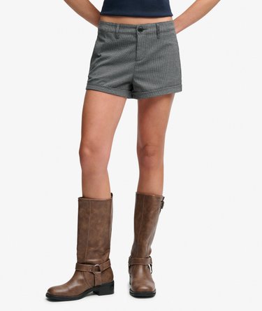 Check Hot Shorts Relaxed Pasvorm Image 2